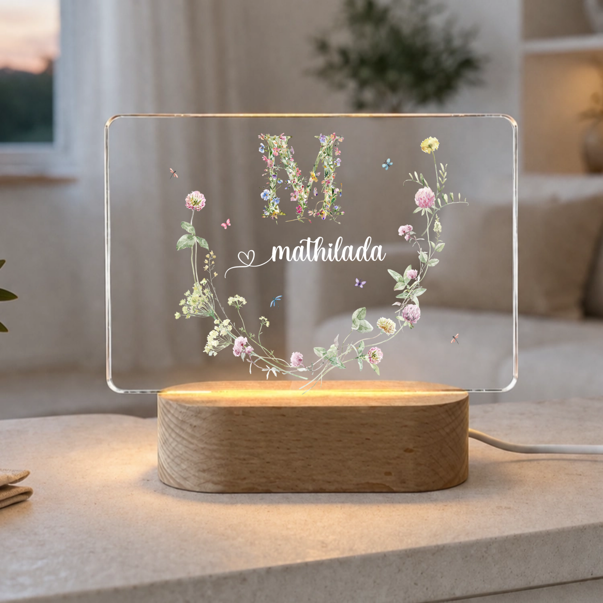Personalisiertes Nachtlicht „Blumenranke Monogramm" – Ansicht 3