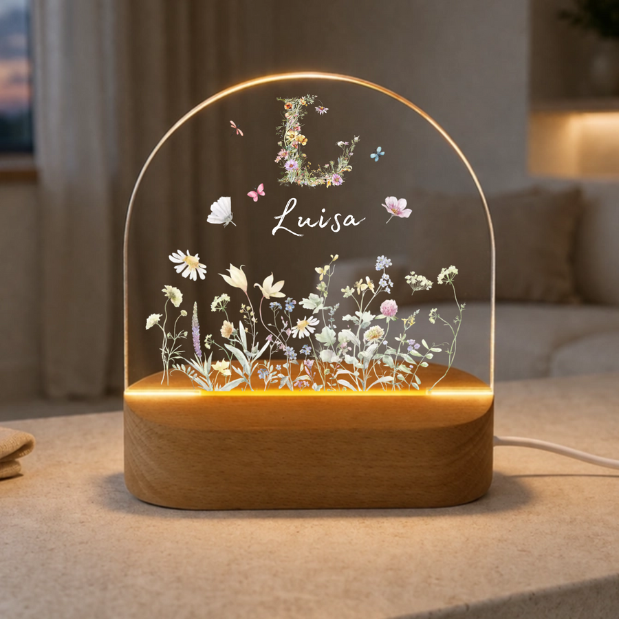 Personalisiertes Herz LED Nachtlicht – Acryl Lampe mit Wunschnamen, floralem Design & Holzsockel