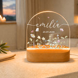 Personalisierte LED Acryl Lampe mit Name & Geburtsdatum – Blumen Nachtlicht als Geschenk zur Geburt, Kinderzimmer Deko
